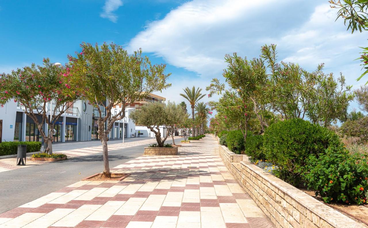 Amplio Canet Canet d'En Berenguer Екстериор снимка